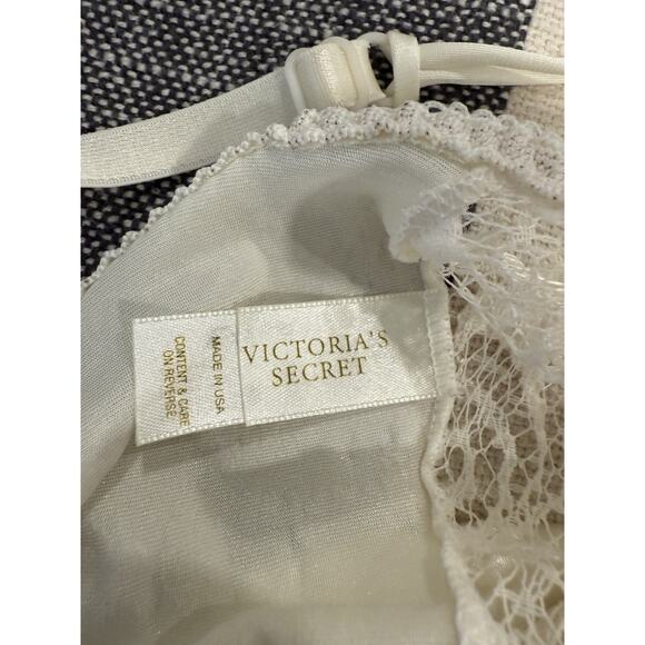 VINTAGE VICTORIA'S SECRET Ivory Lace & Satin High Cut Bridal Teddy Bodysuit 36C - Picture 4 of 10